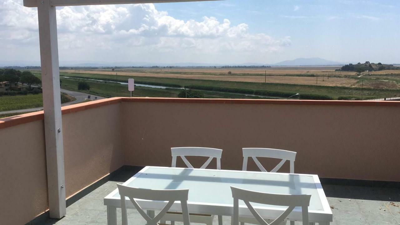 Апартаменты Residenza Le Galere Кастильоне-делла-Пеская Экстерьер фото